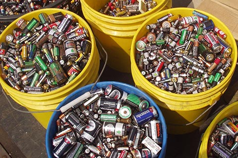 哪里回收锂电池_回收旧电瓶多少钱_电动汽车电池回收